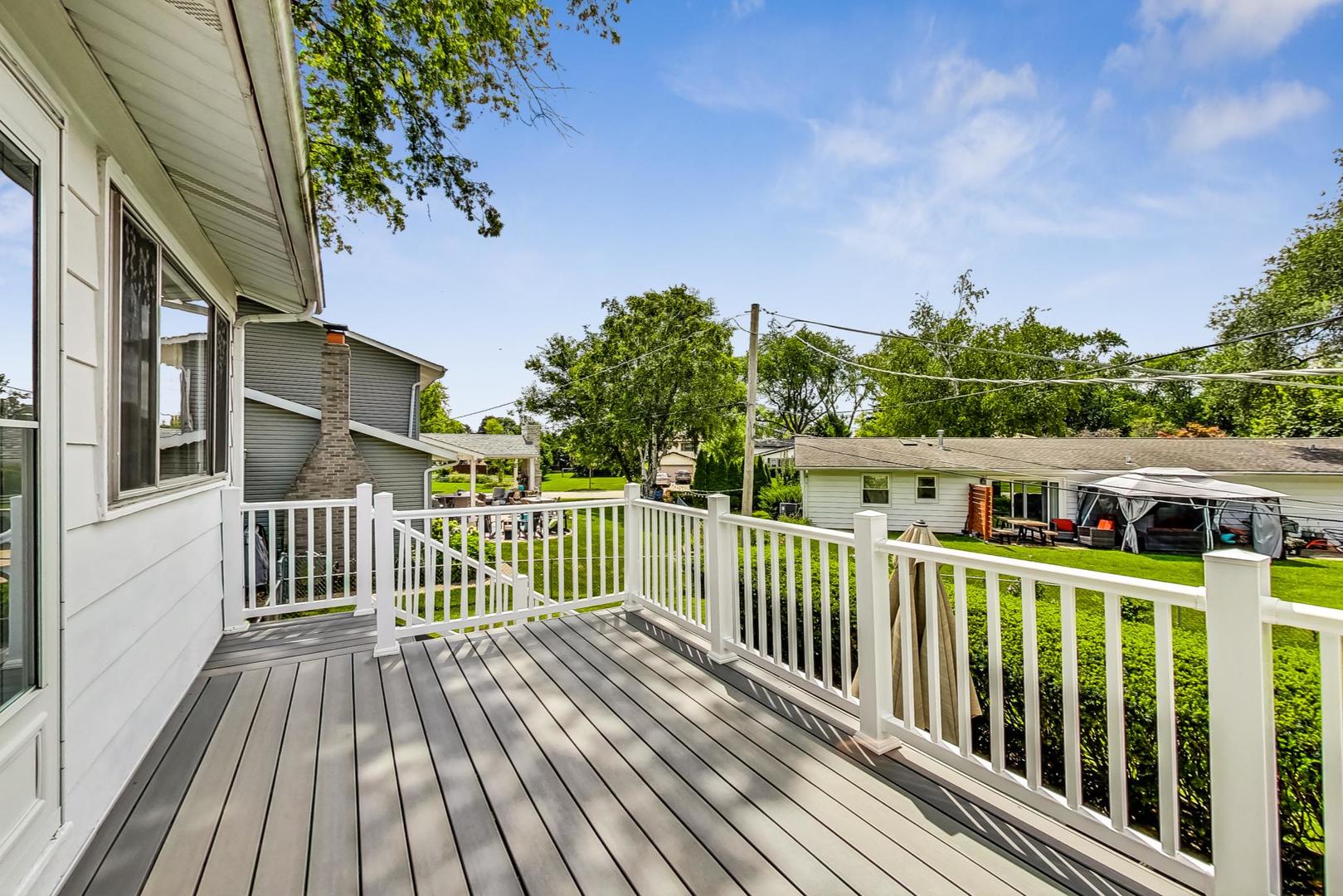 1002 Greenfield Lane Mount Prospect, IL 60056 - Photo 11 of 25