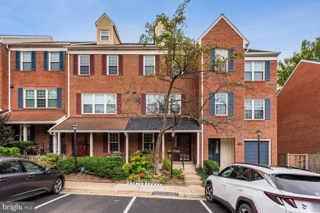 $3,600 | 7782 Marshall Heights Court, Falls Church, VA 22043