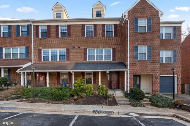$3,600 | 7782 Marshall Heights Court, Falls Church, VA 22043