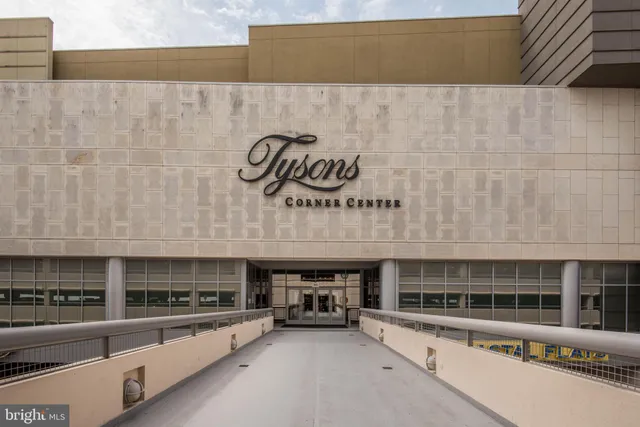 $3,600 | 7782 Marshall Heights Court, Falls Church, VA 22043