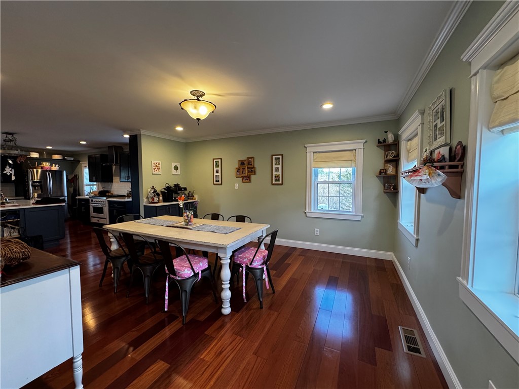 73 Dye Hill Road Hopkinton, RI 02832 - Photo 5 of 46