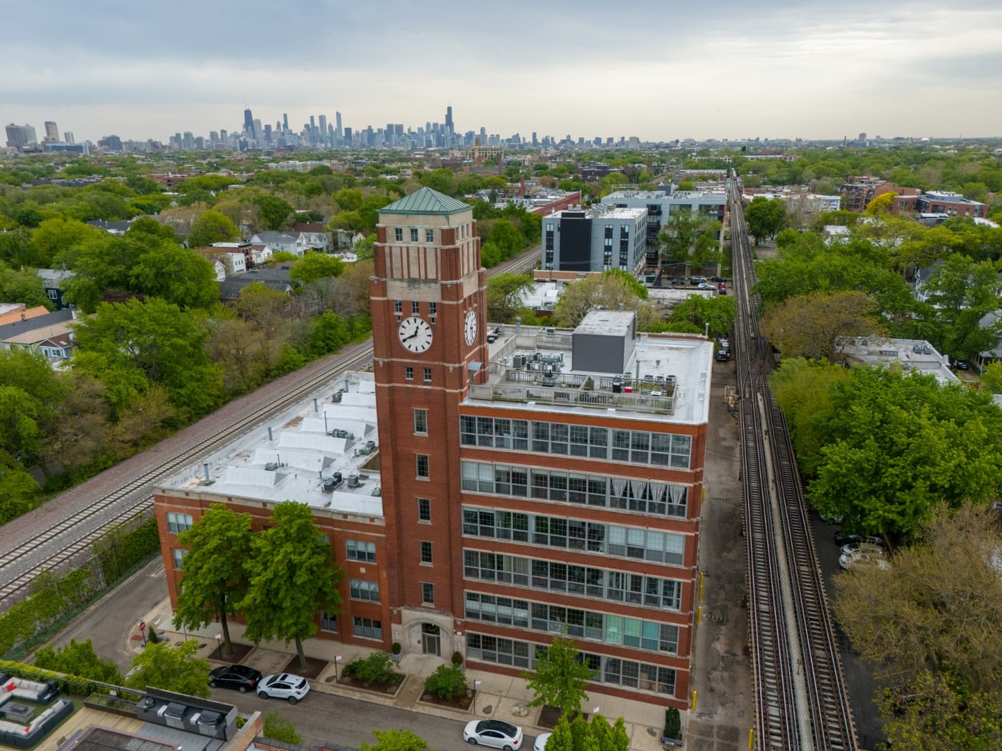 1801 West Larchmont Avenue, Unit 305 Chicago, IL 60613 - Photo 33 of 36