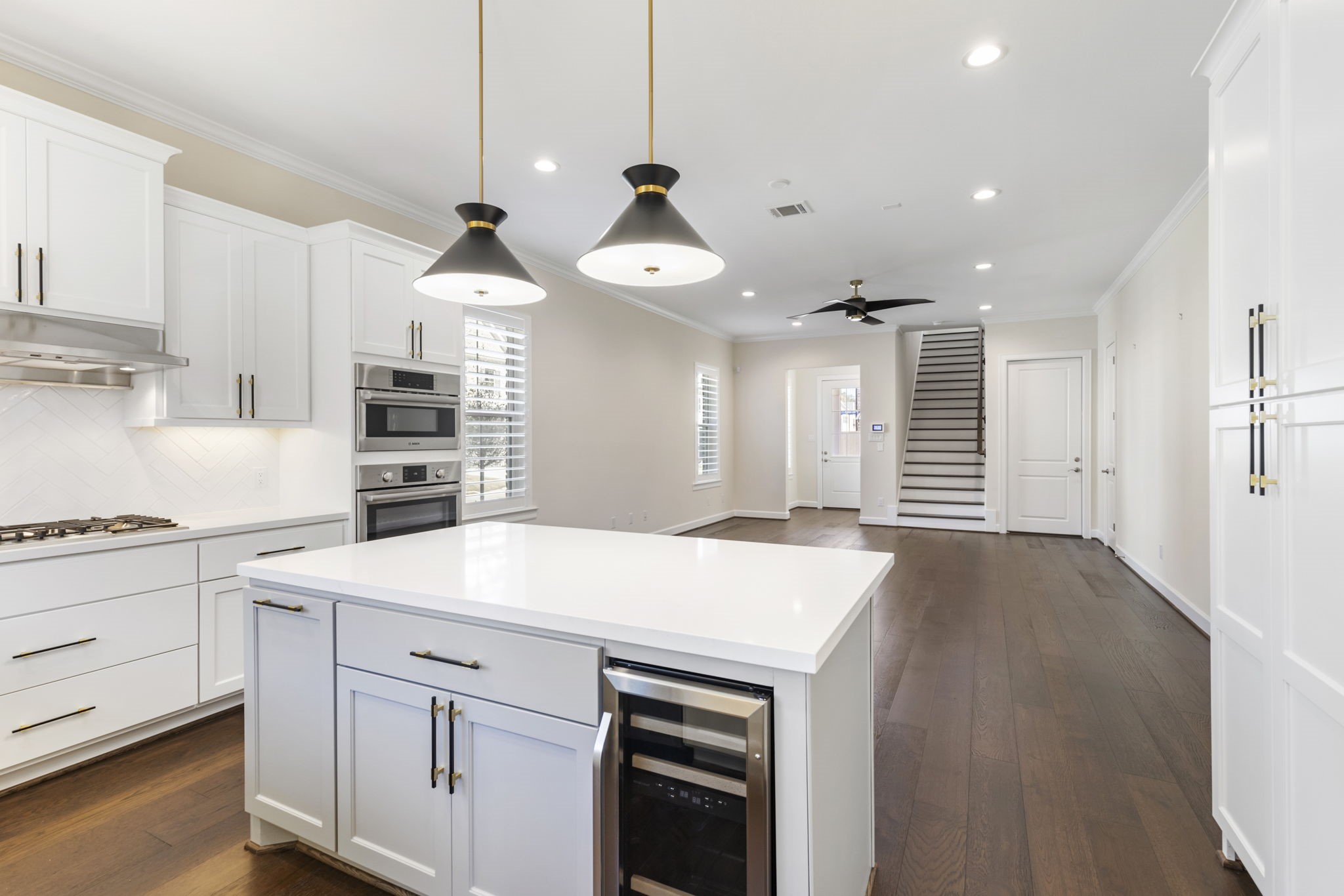 106 Magnolia Green Street Conroe, TX 77384 - Photo 3 of 46