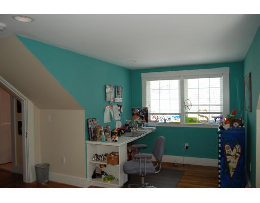 29 Bay State Road Belmont, MA 02478 - Photo 16 of 18 Gallery Image 16
