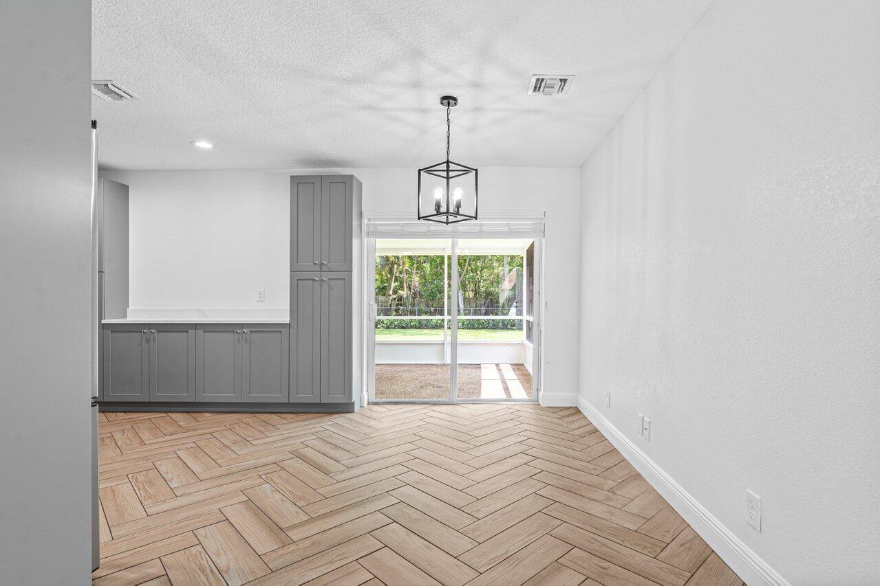 9197 Southampton Place Boca Raton, FL 33434 - Photo 11 of 32 027-9197SouthamptonPlace-BocaRaton-FL-33