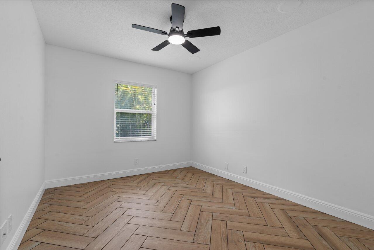 9197 Southampton Place Boca Raton, FL 33434 - Photo 20 of 32 035-9197SouthamptonPlace-BocaRaton-FL-33