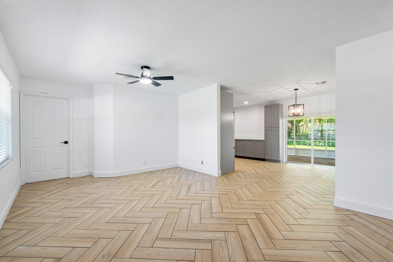 9197 Southampton Place Boca Raton, FL 33434 - Photo 4 of 32 011-9197SouthamptonPlace-BocaRaton-FL-33