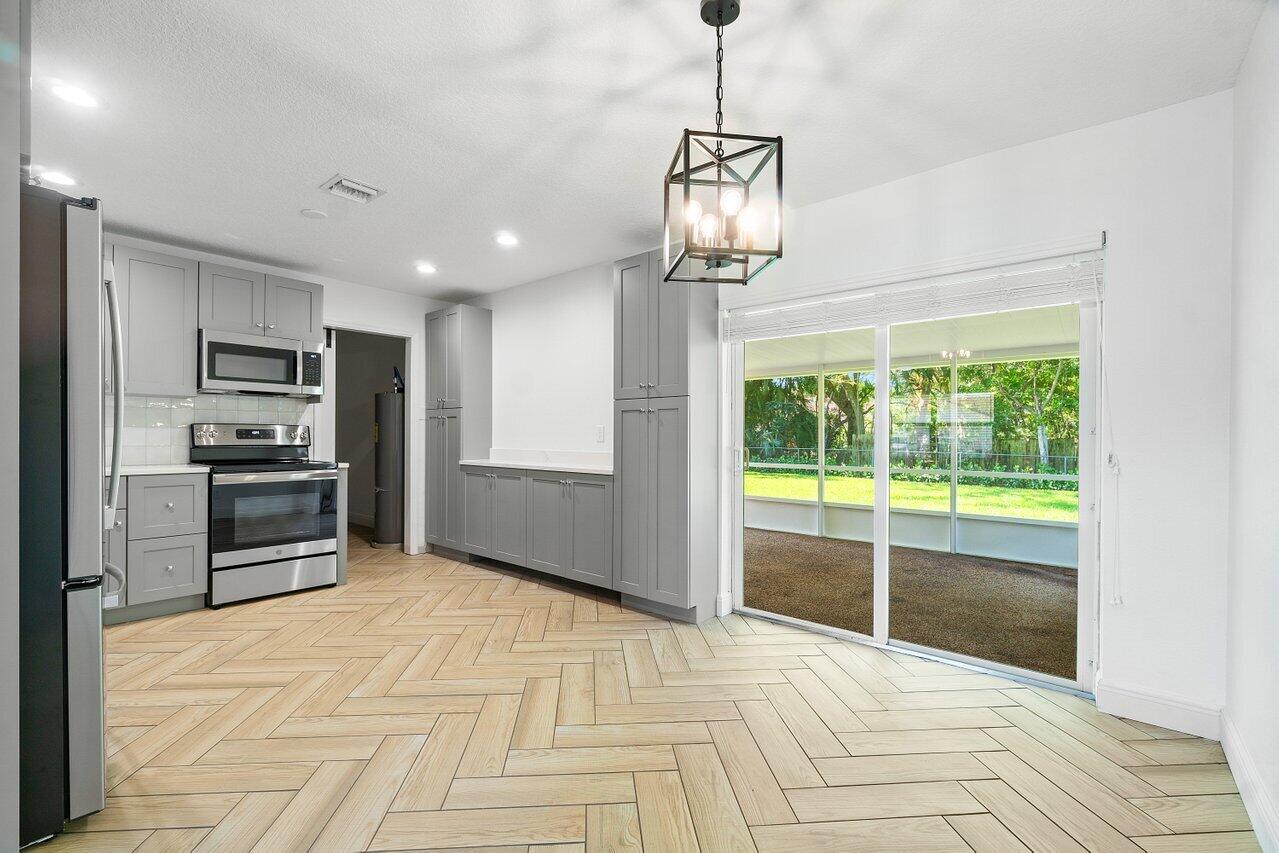 9197 Southampton Place Boca Raton, FL 33434 - Photo 6 of 32 005-9197SouthamptonPlace-BocaRaton-FL-33