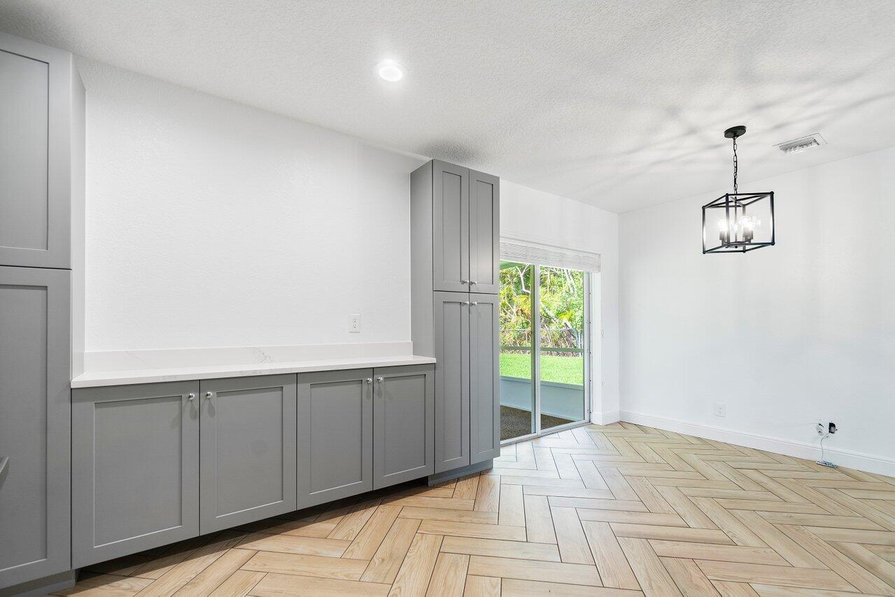 9197 Southampton Place Boca Raton, FL 33434 - Photo 8 of 32 009-9197SouthamptonPlace-BocaRaton-FL-33