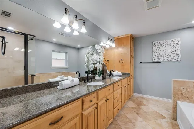 $825,000 | 5820 Forest Lane, Dallas, TX 75230