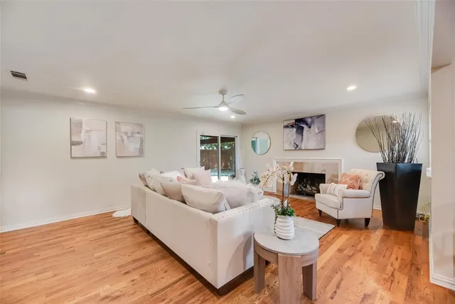 $825,000 | 5820 Forest Lane, Dallas, TX 75230