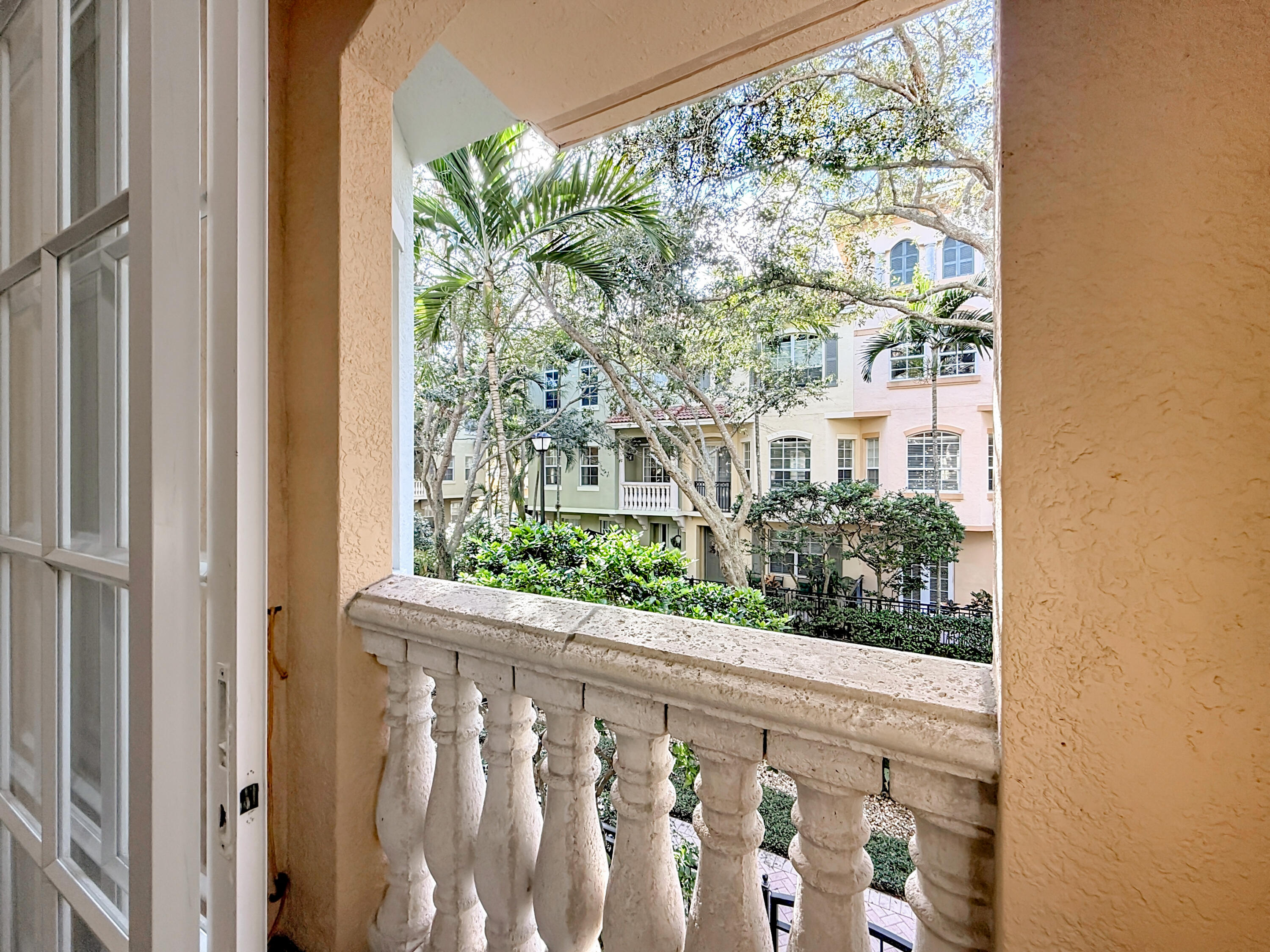 2724 Ravella Way Palm Beach Gardens, FL 33410 - Photo 16 of 50 2724 Ravella Way-35