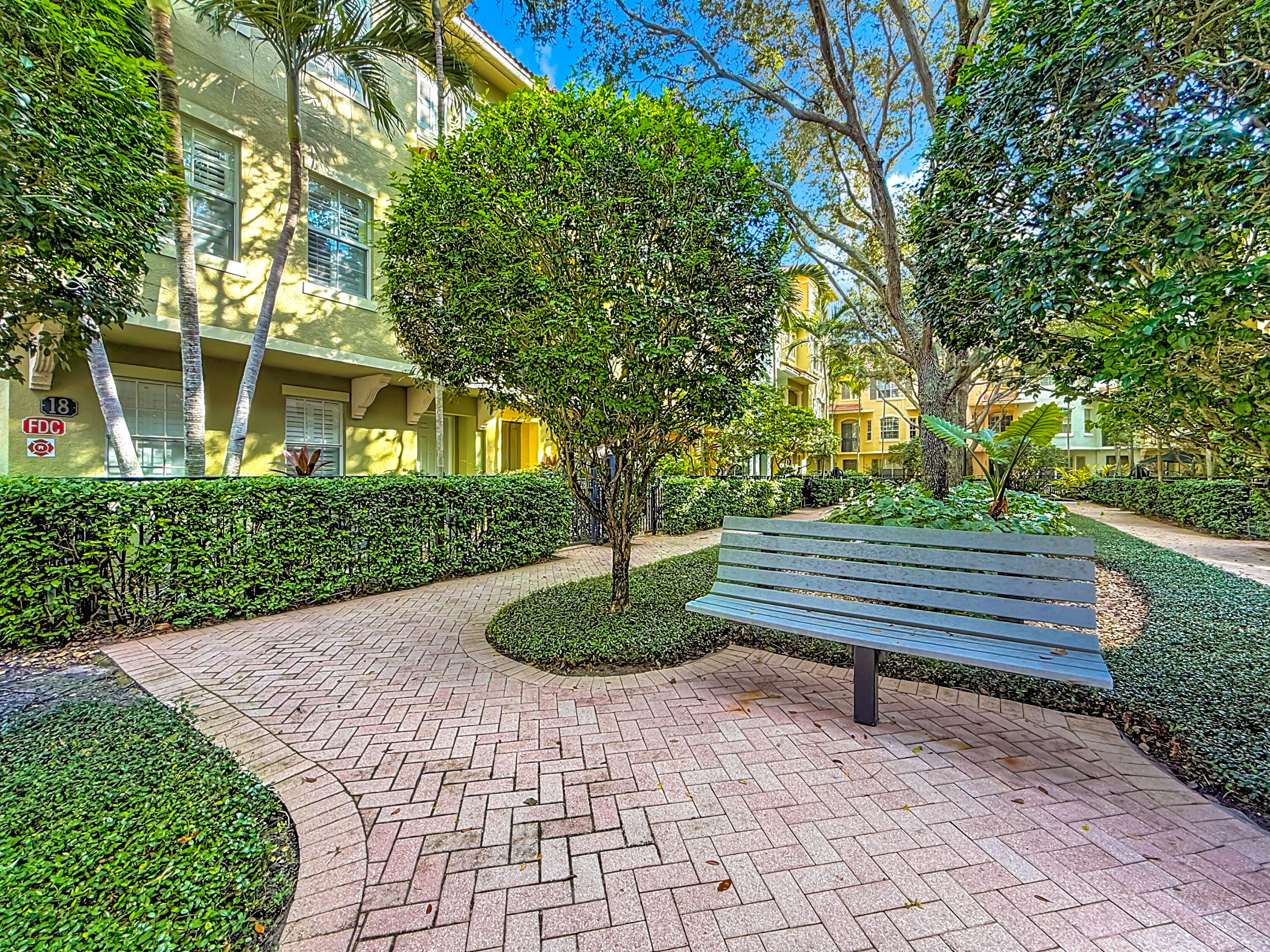2724 Ravella Way Palm Beach Gardens, FL 33410 - Photo 5 of 50 2724 Ravella Way-15