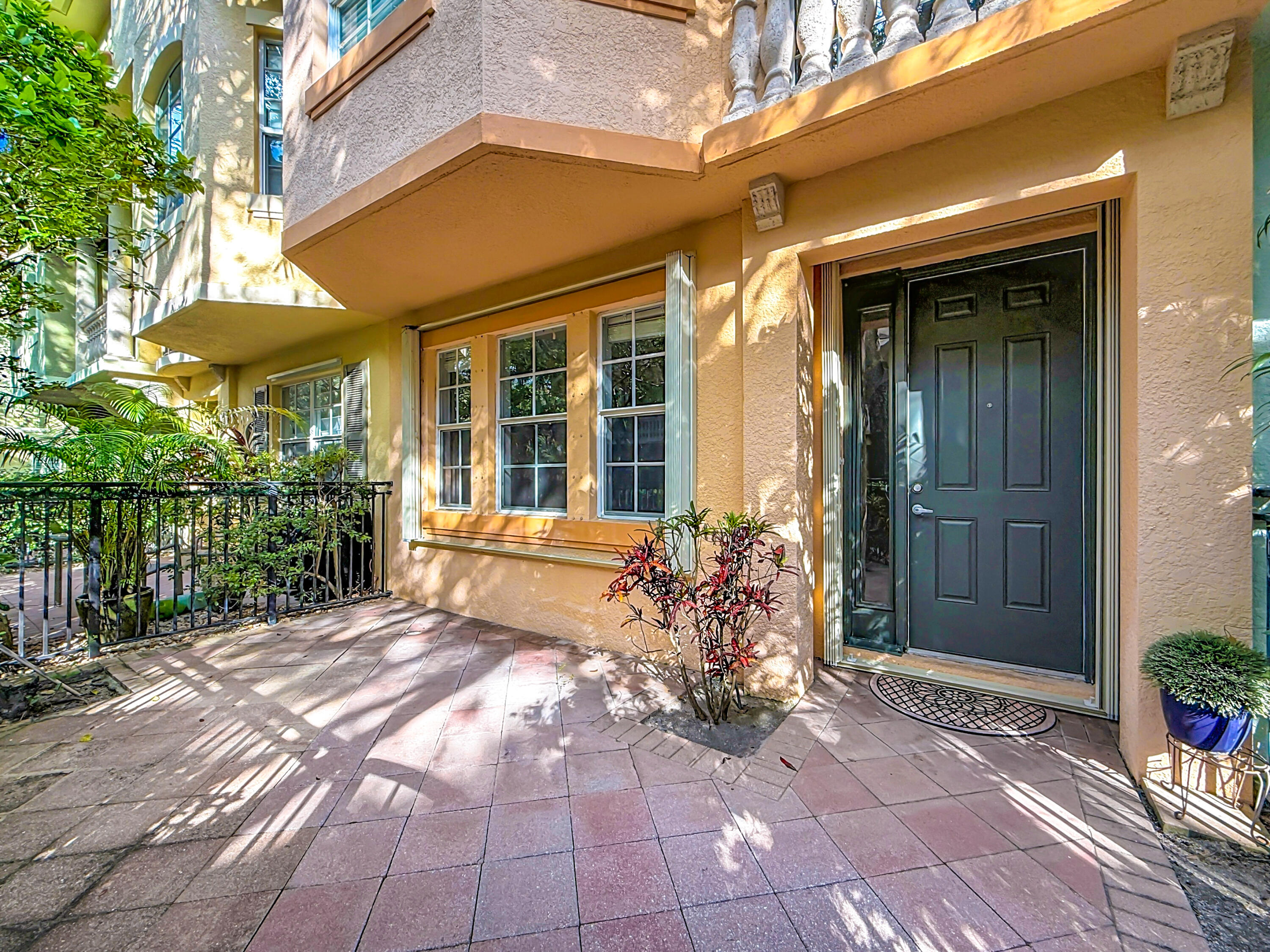 2724 Ravella Way Palm Beach Gardens, FL 33410 - Photo 6 of 50 2724 Ravella Way-22