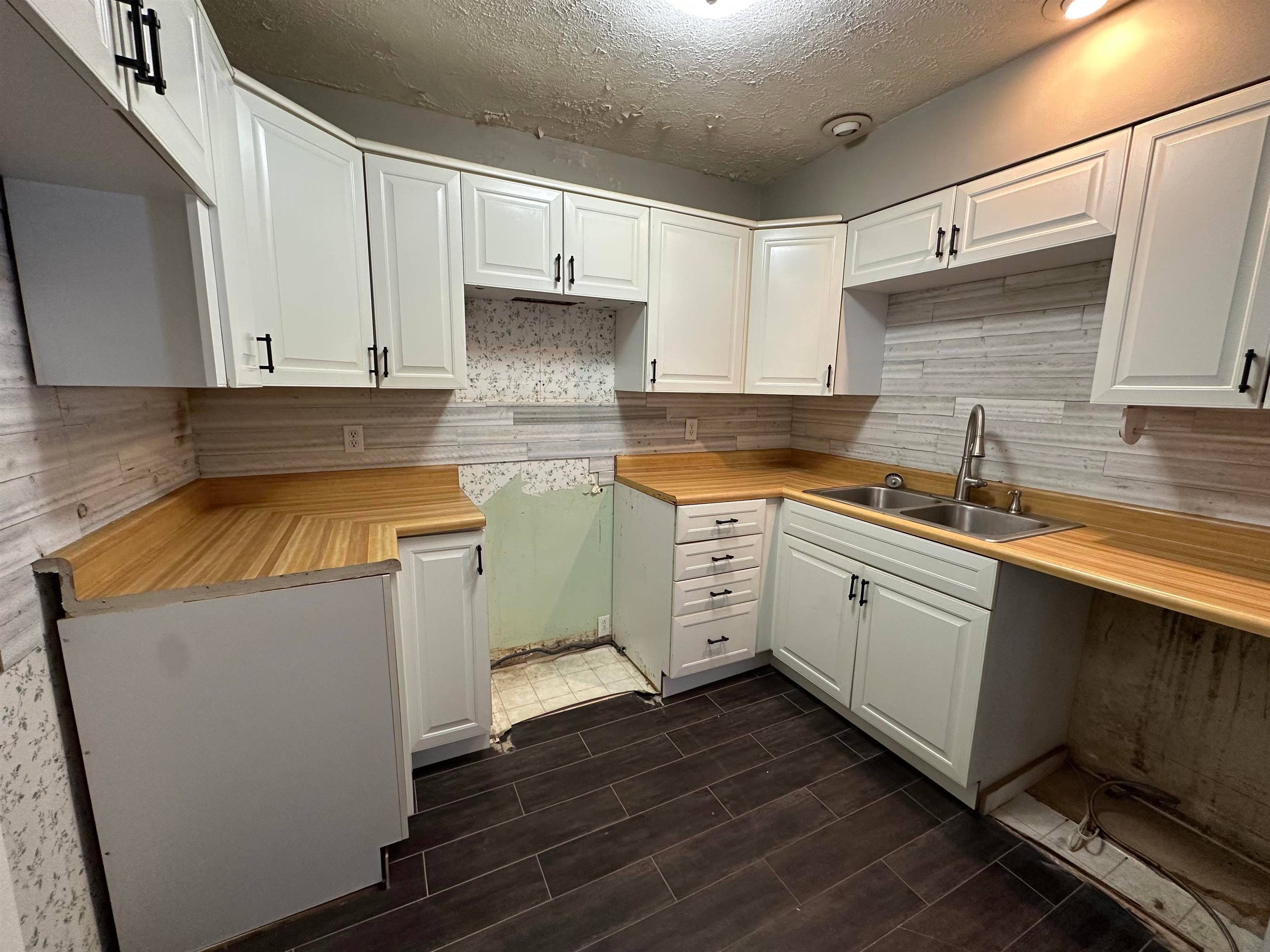 1269 Waco Road Huntington, WV 25701 - Photo 6 of 20 Gallery Image 6
