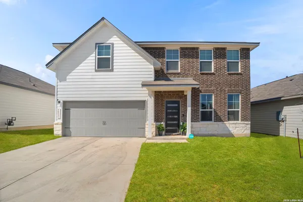 $350,000 | 16523 Rosemary Ridge, Elmendorf, TX 78112