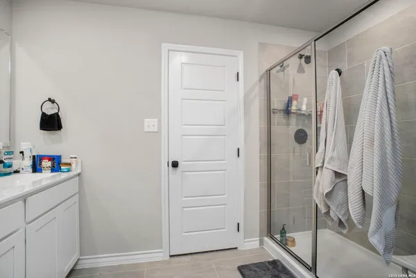 $349,900 | 16523 Rosemary Ridge, Elmendorf, TX 78112