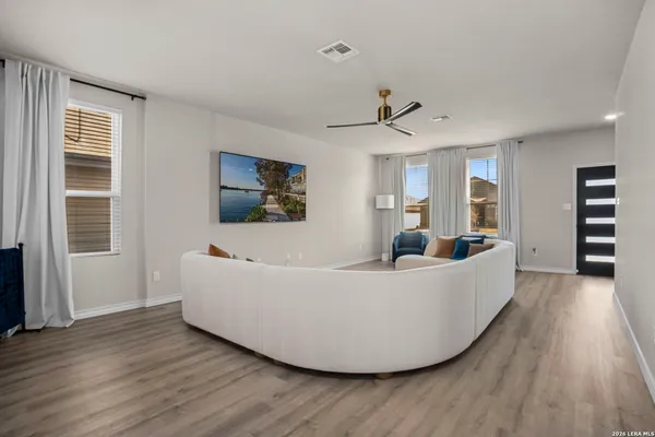 $349,900 | 16523 Rosemary Ridge, Elmendorf, TX 78112