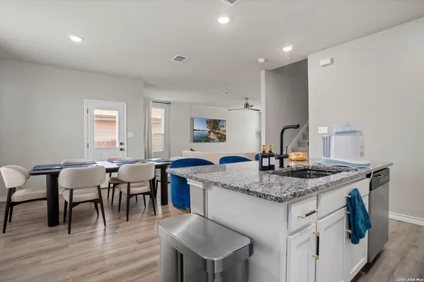 $349,900 | 16523 Rosemary Ridge, Elmendorf, TX 78112