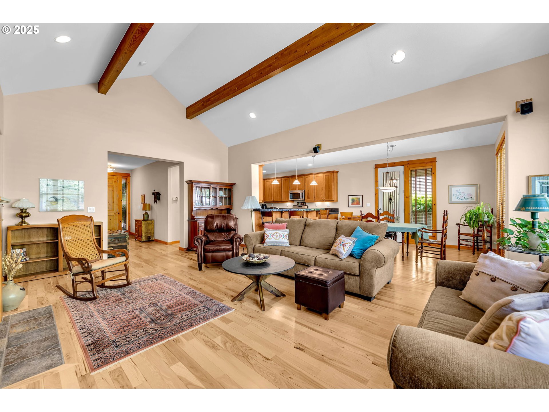 19606 Southeast 26th Way Camas, WA 98607 - Photo 11 of 40 Living Room/Dining Room