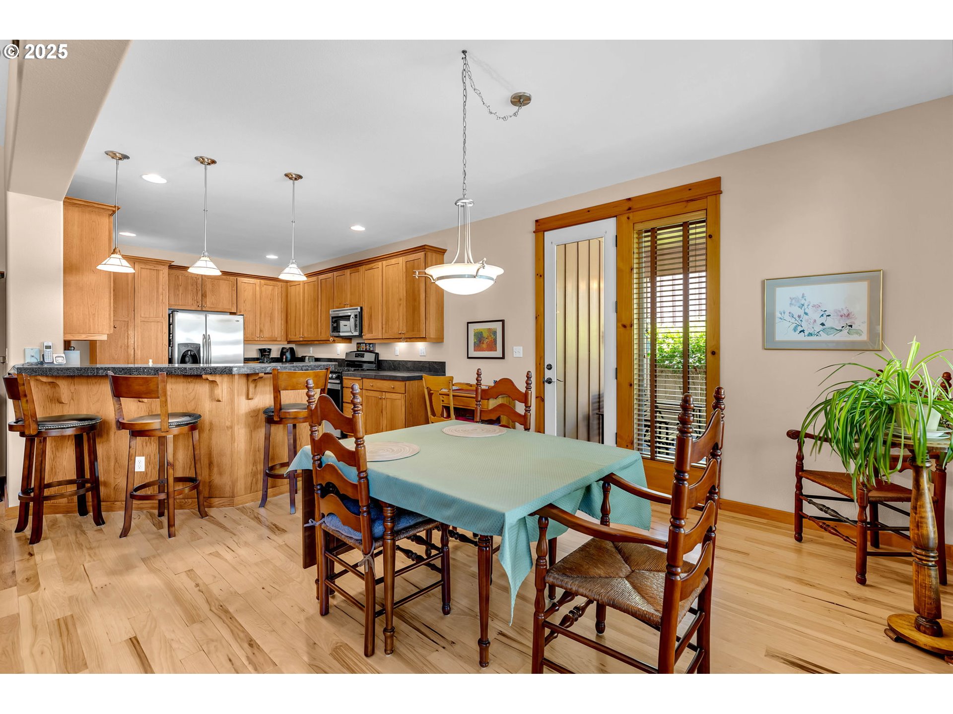 19606 Southeast 26th Way Camas, WA 98607 - Photo 13 of 40 Dining Area