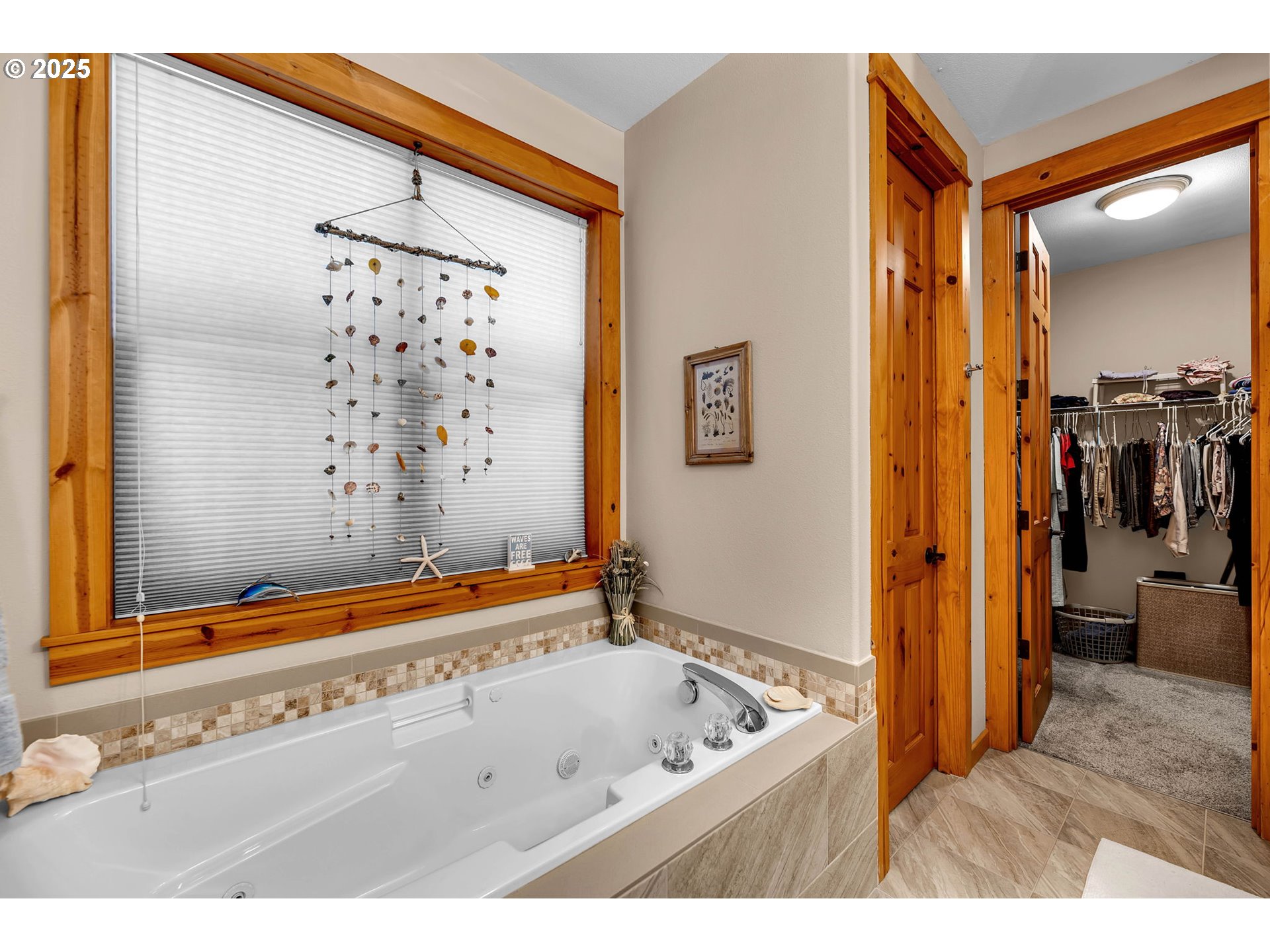 19606 Southeast 26th Way Camas, WA 98607 - Photo 26 of 40 Bathroom