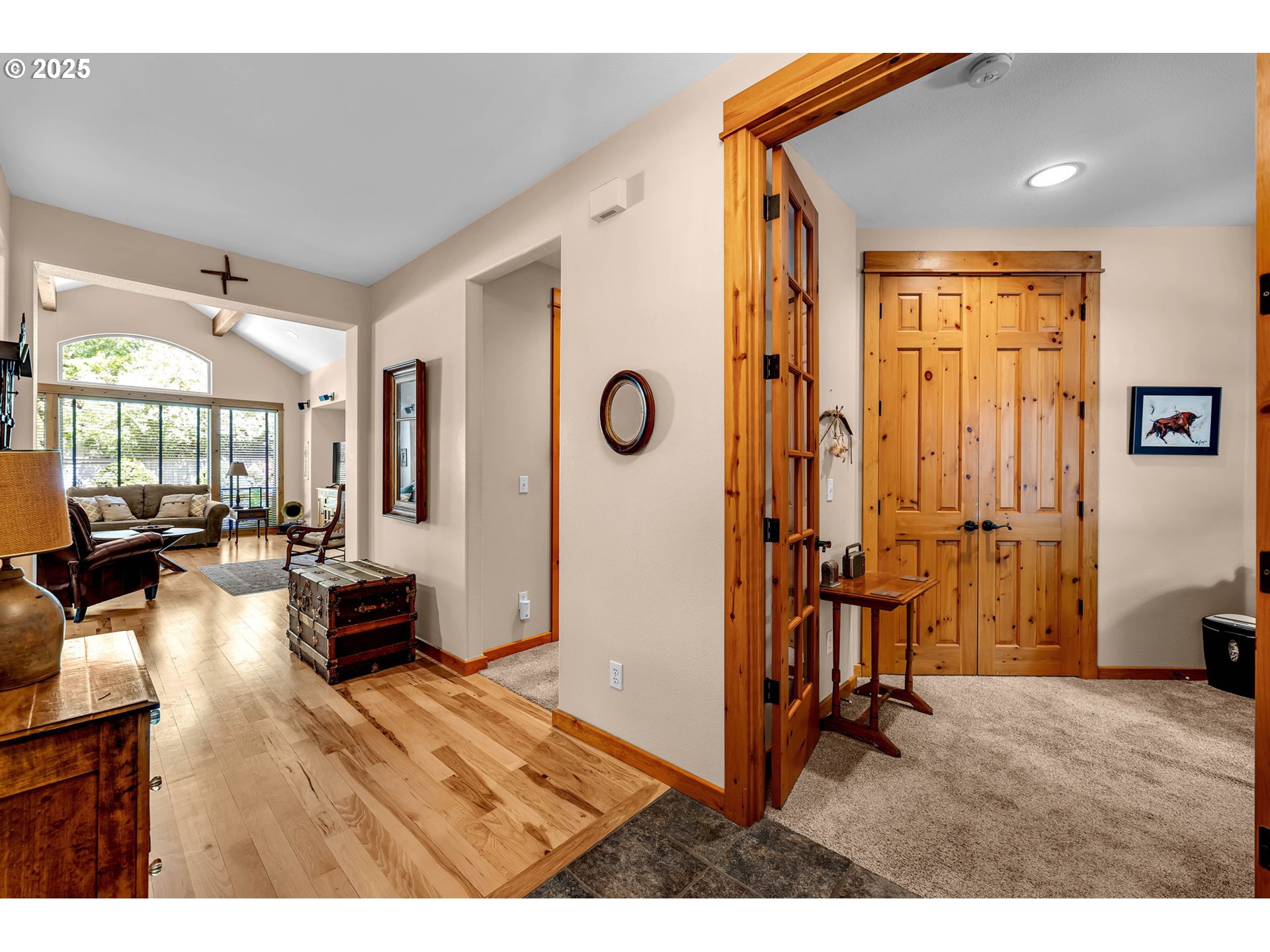 19606 Southeast 26th Way Camas, WA 98607 - Photo 6 of 40 Entrance/Foyer