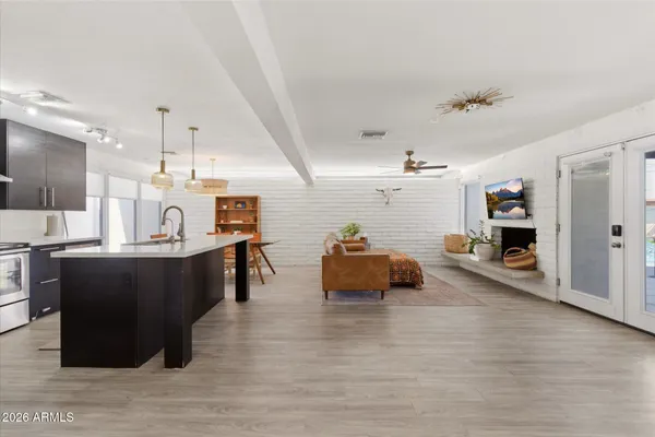 $940,000 | 3020 East Wethersfield Road, Phoenix, AZ 85032