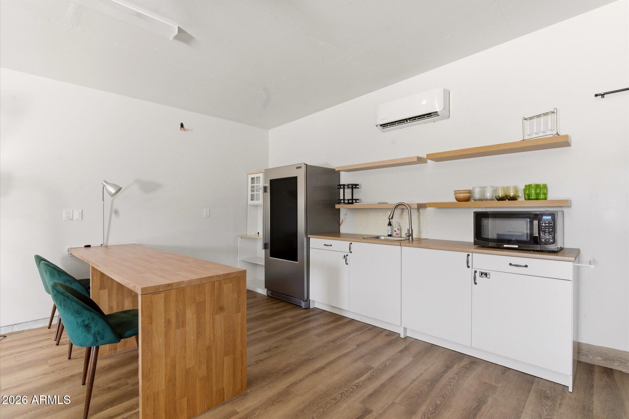 3020 East Wethersfield Road Phoenix, AZ 85032 - Photo 33 of 46 casita kitchenette