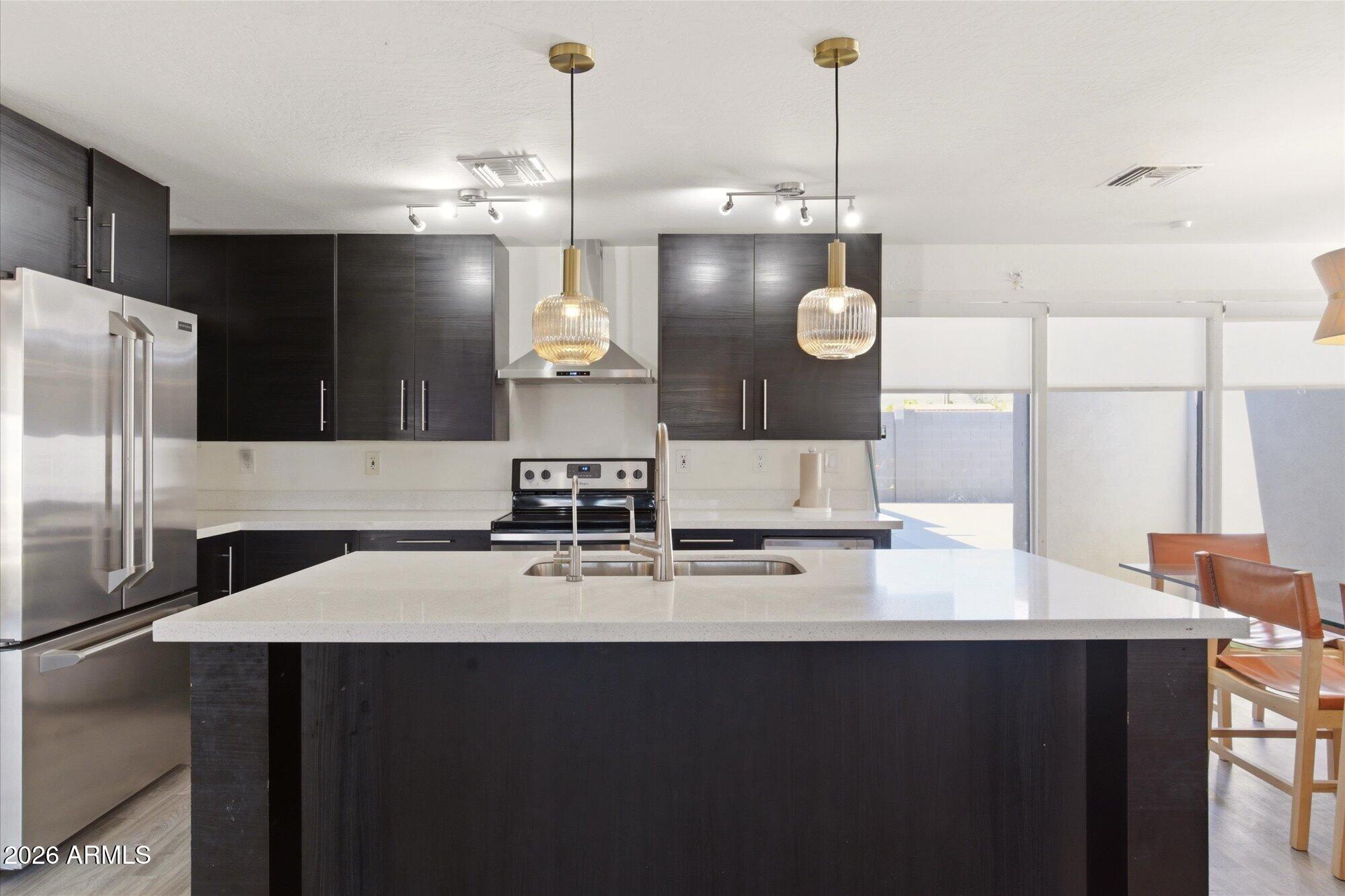 3020 East Wethersfield Road Phoenix, AZ 85032 - Photo 4 of 46 kitchen
