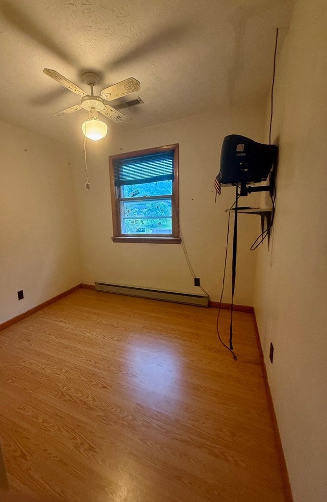 446 Co Rte 19/15 Daniels, WV 25832 - Photo 11 of 18 Gallery Image 11