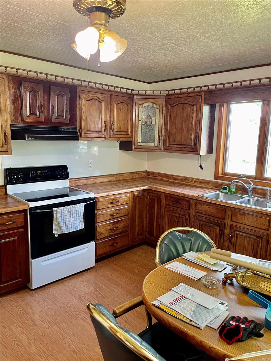 121 Kansas Street Worden, IL 62097 - Photo 10 of 12 Gallery Image 10