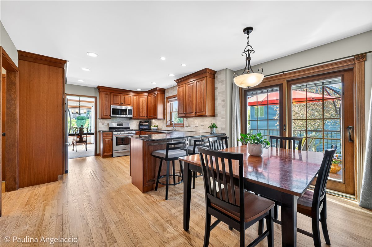 321 Bryan Drive Cary, IL 60013 - Photo 11 of 35