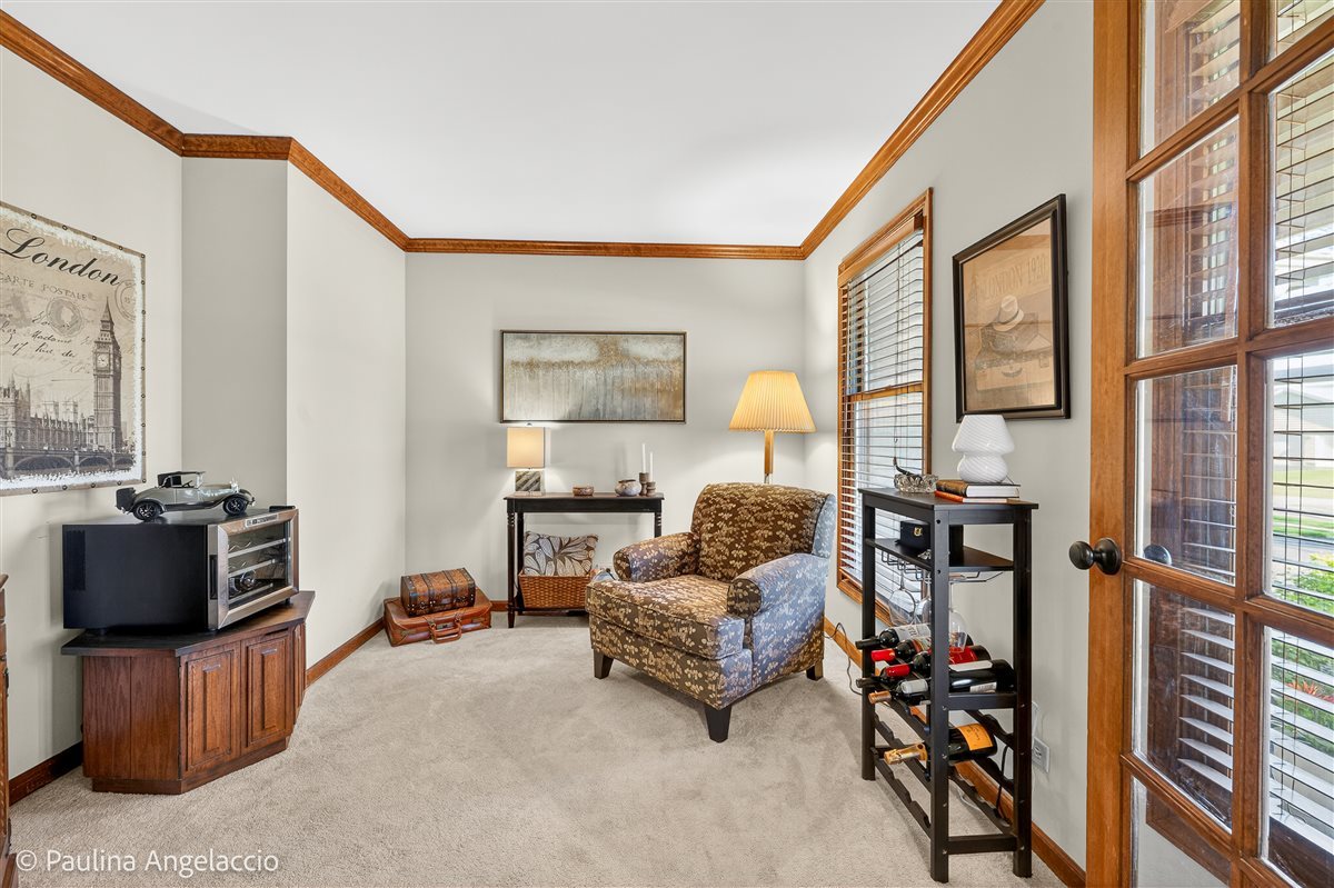 321 Bryan Drive Cary, IL 60013 - Photo 4 of 35