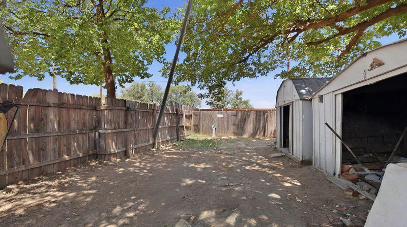3516 52nd Street Lubbock, TX 79413 - Photo 43 of 52 IMG_0484_autoremove_46400824_declutter_e