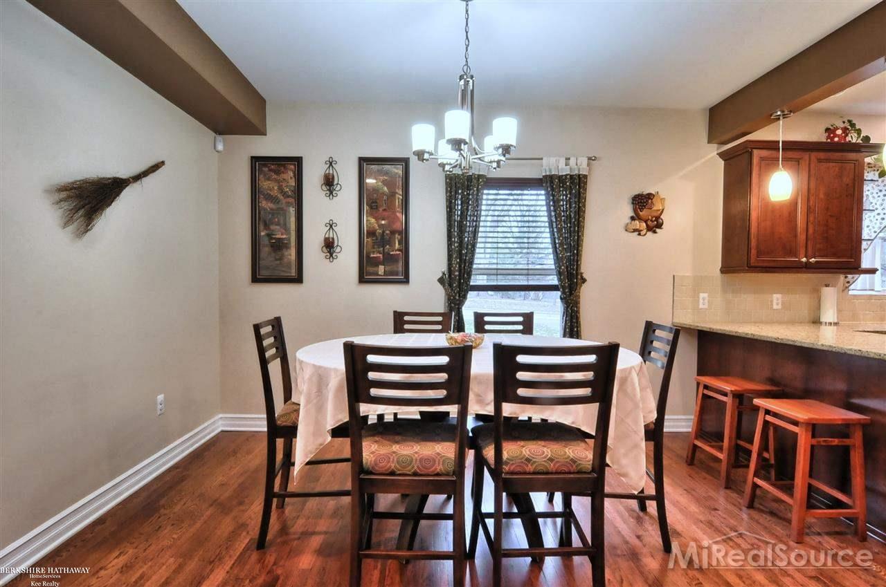 632 7th Street Rochester, MI 48307 - Photo 11 of 36