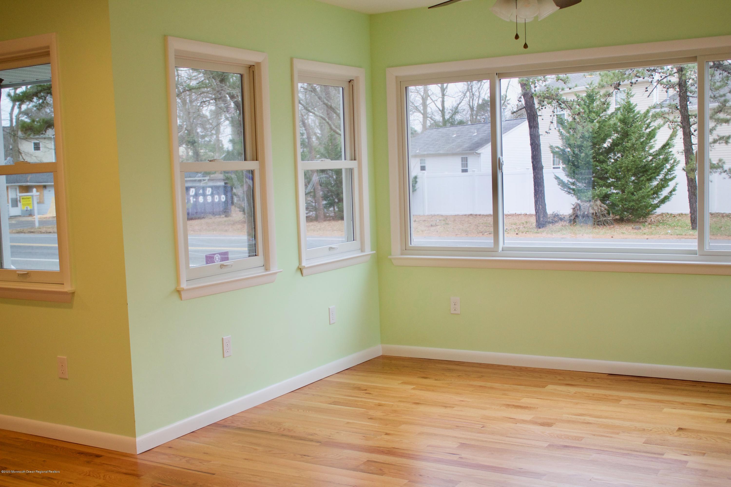 572 Drum Point Road Brick, NJ 08723 - Photo 11 of 32 IMG_0835