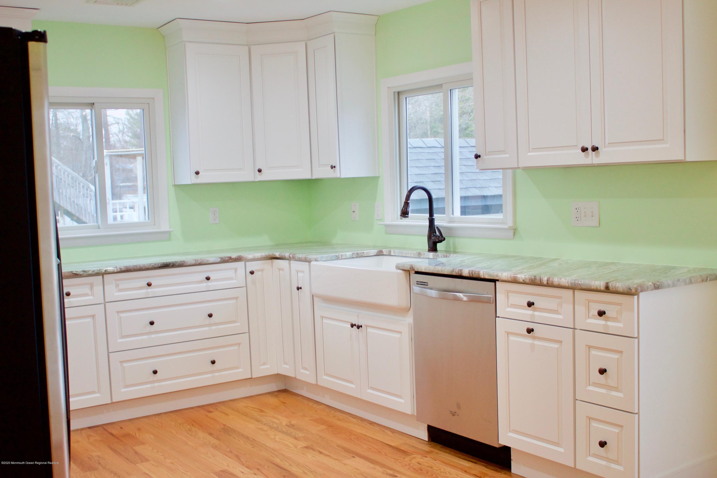 572 Drum Point Road Brick, NJ 08723 - Photo 6 of 32 IMG_0839