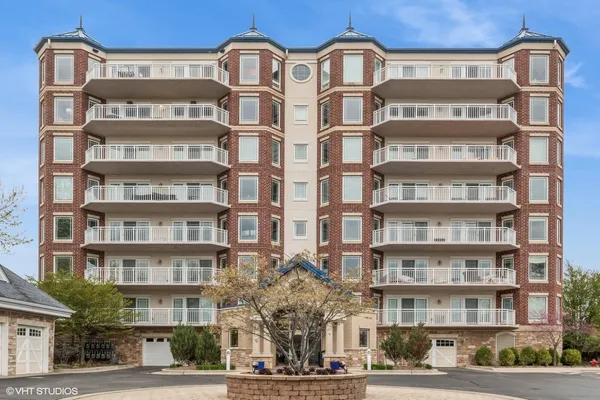 $2,950,000 | 200 Lake Street, Unit 7A/8A, St. Joseph, MI 49085