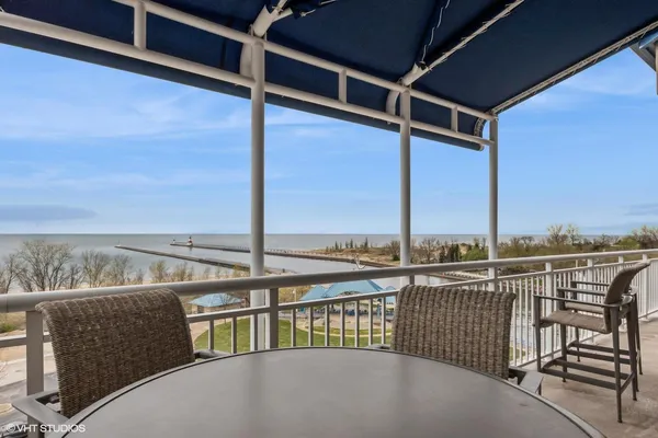 $2,950,000 | 200 Lake Street, Unit 7A/8A, St. Joseph, MI 49085