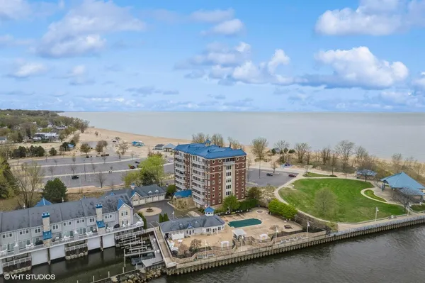 $2,950,000 | 200 Lake Street, Unit 7A/8A, St. Joseph, MI 49085