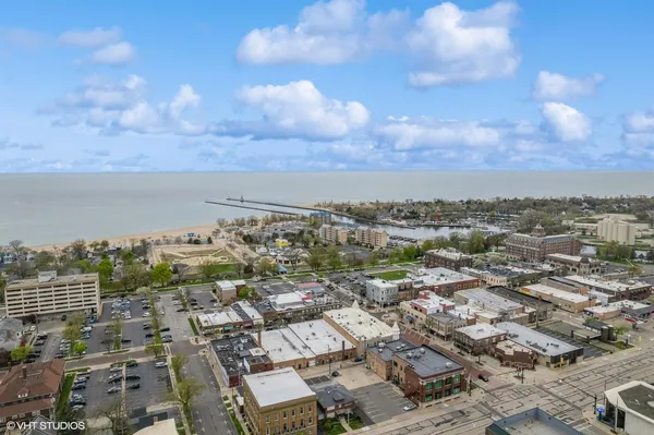 $2,950,000 | 200 Lake Street, Unit 7A/8A, St. Joseph, MI 49085