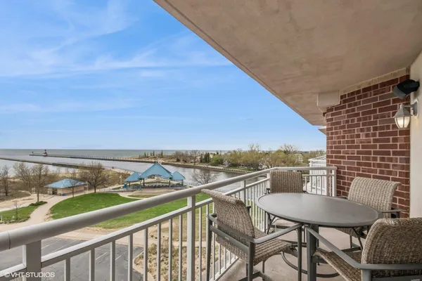 $2,950,000 | 200 Lake Street, Unit 7A/8A, St. Joseph, MI 49085