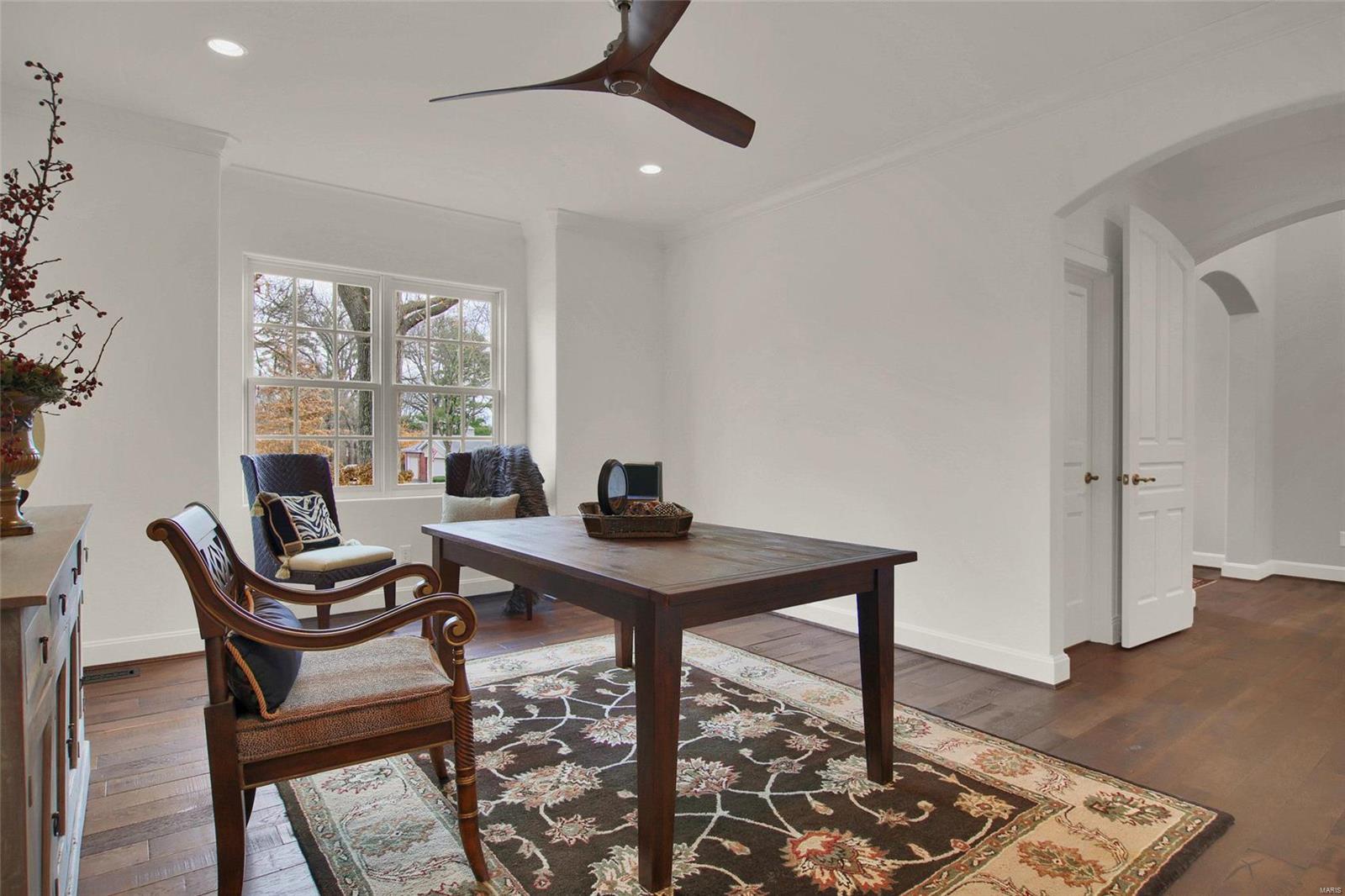 1819 Camberly Road St. Louis, MO 63131 - Photo 14 of 52 Gallery Image 14