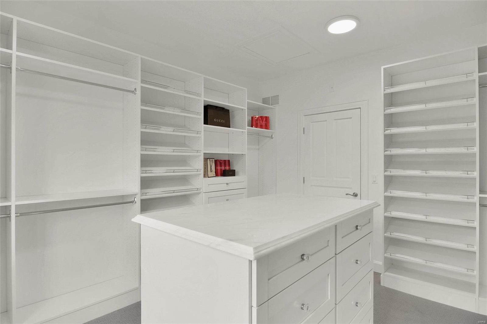 1819 Camberly Road St. Louis, MO 63131 - Photo 40 of 52 Gallery Image 40