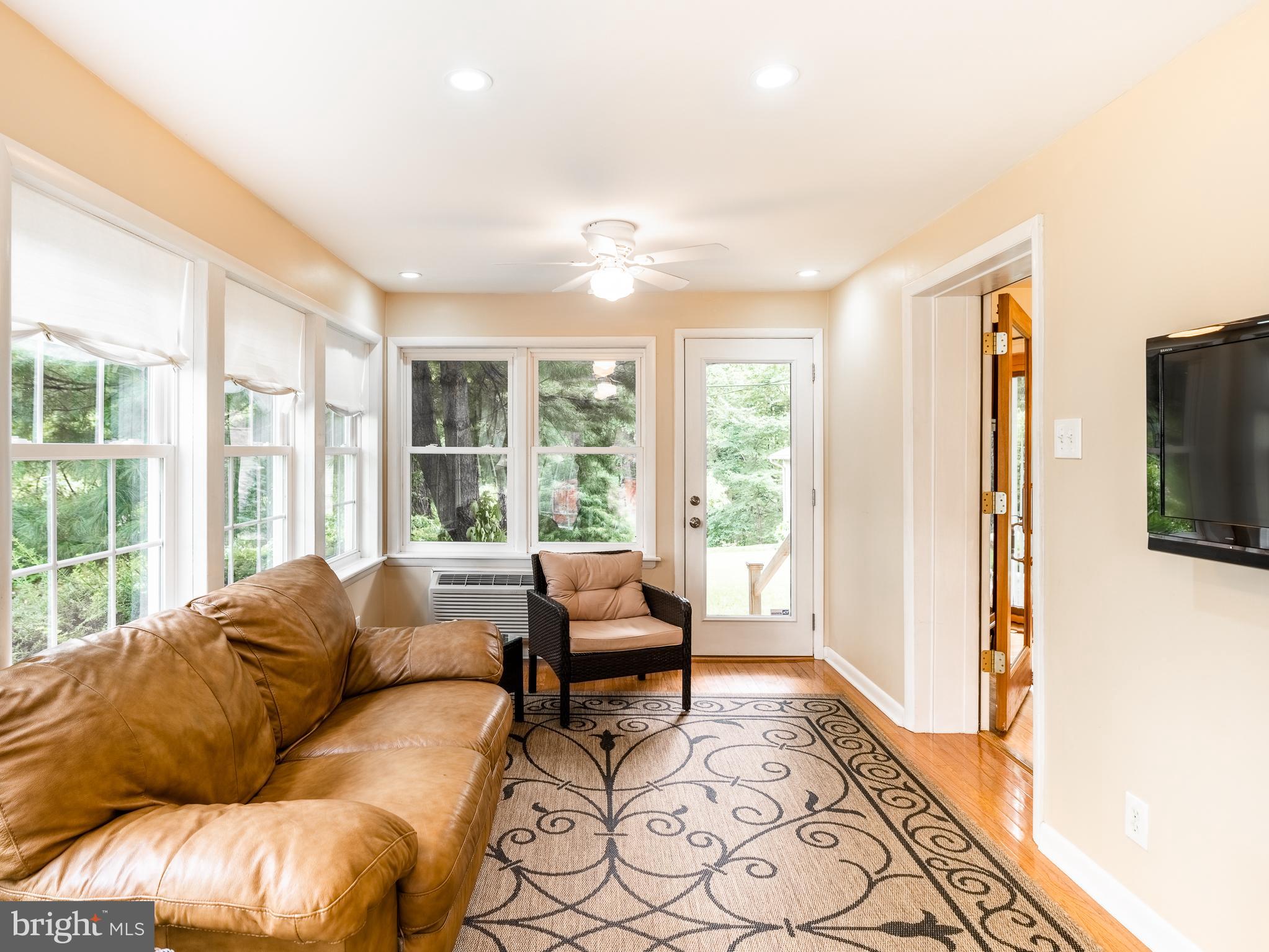 8408 Chippewa Road Philadelphia, PA 19128 - Photo 3 of 47