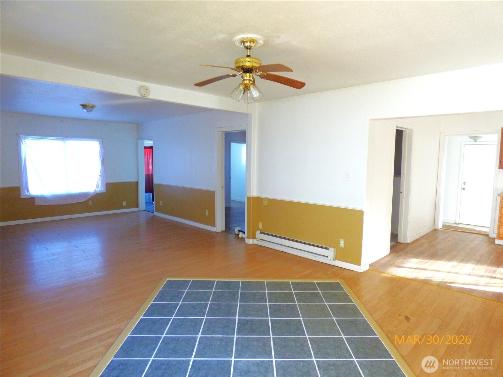 615 Haight Street Aberdeen, WA 98520 - Photo 10 of 18 a view of an empty room with a window