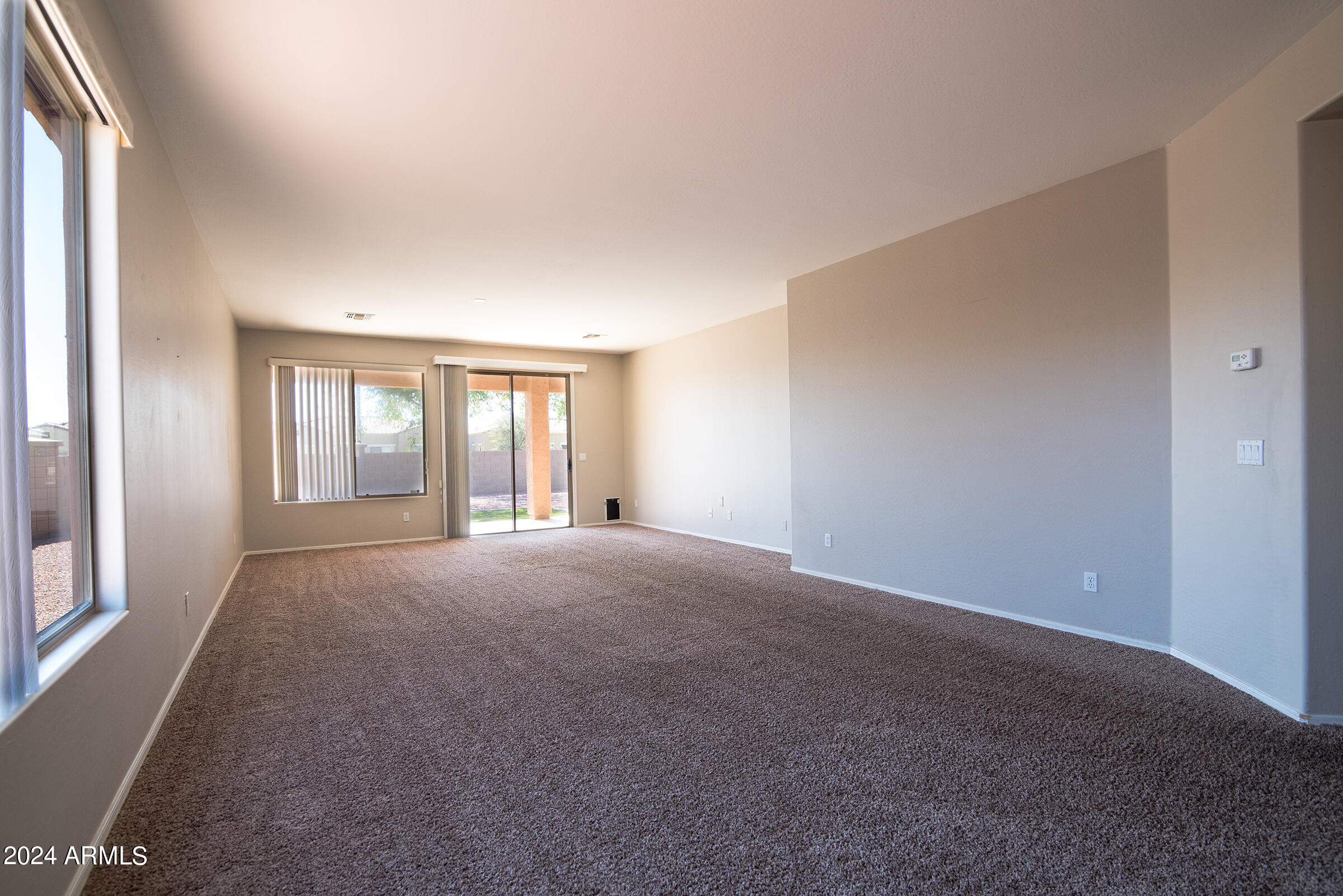 15467 West Redfield Road Surprise, AZ 85379 - Photo 10 of 28 10 Great Room