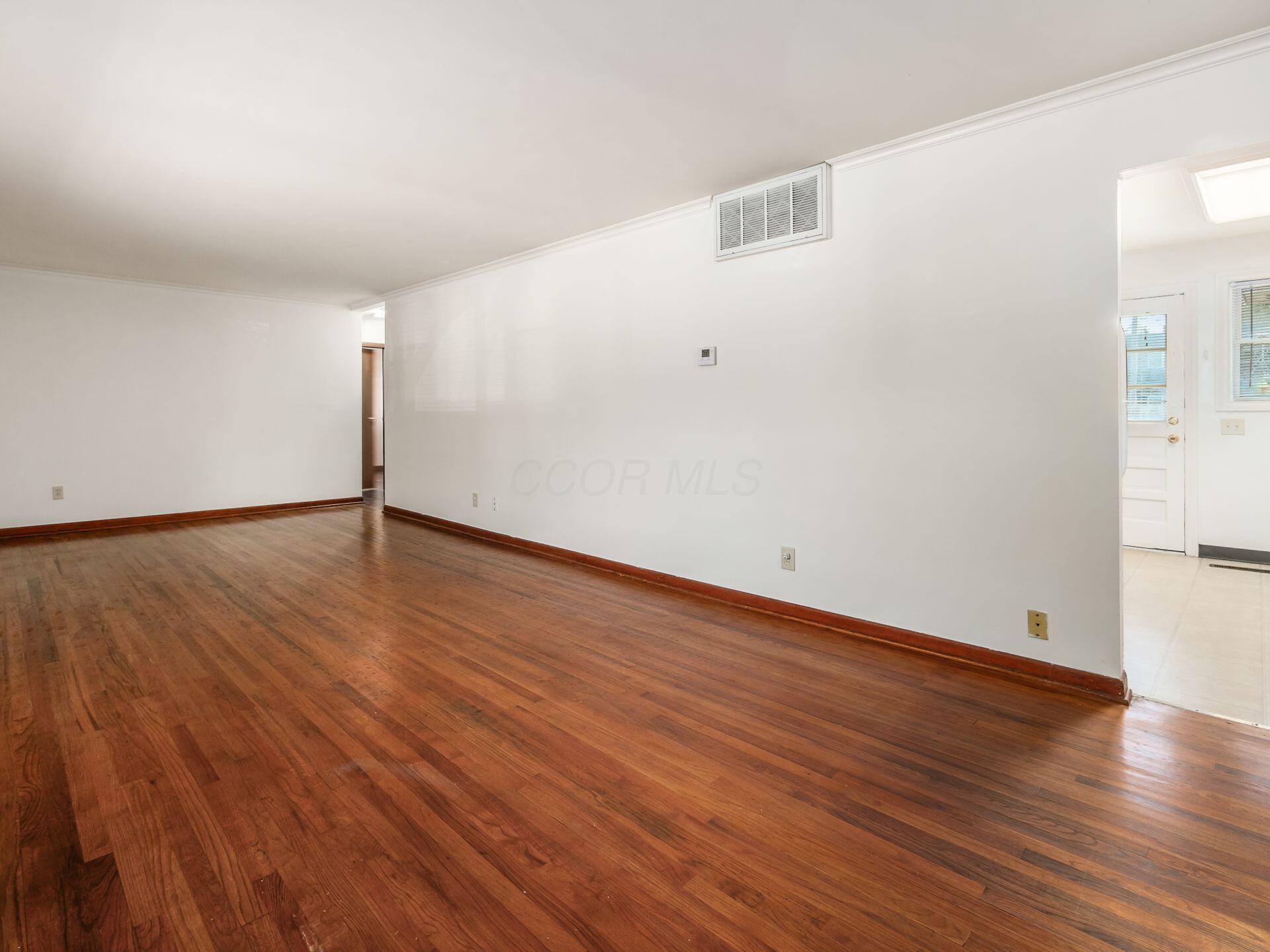 1140 Eastfield Road Worthington, OH 43085 - Photo 6 of 33