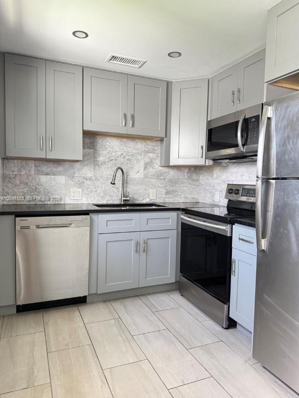165 Fanshaw D, Unit 165 Boca Raton, FL 33434 - Photo 2 of 19
